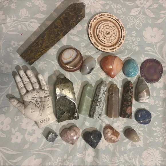 Assorted Crystal and Stone Collection - Picture 1 of 7